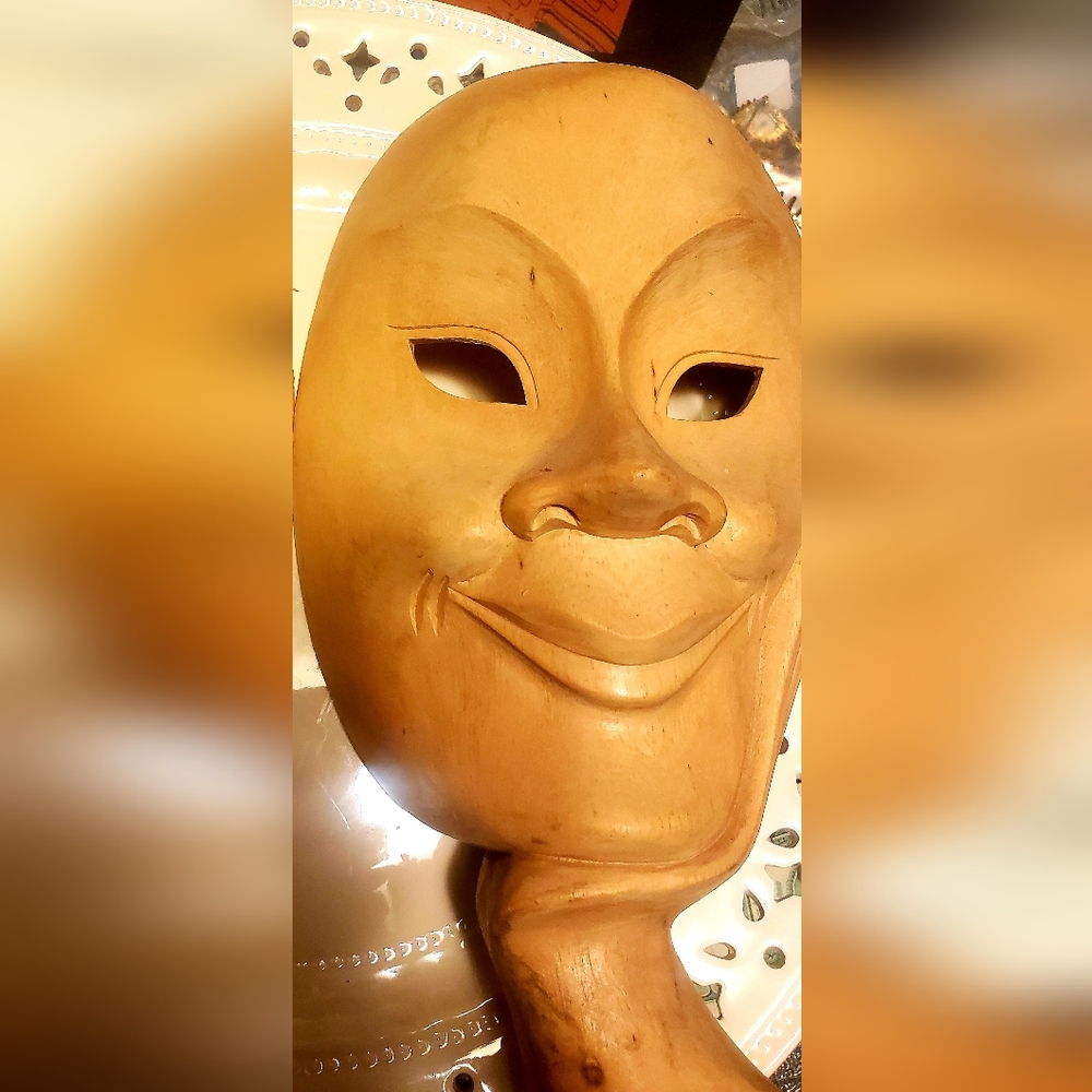 Hibiscus Wood Baines Hand-Carved Statuette Mask